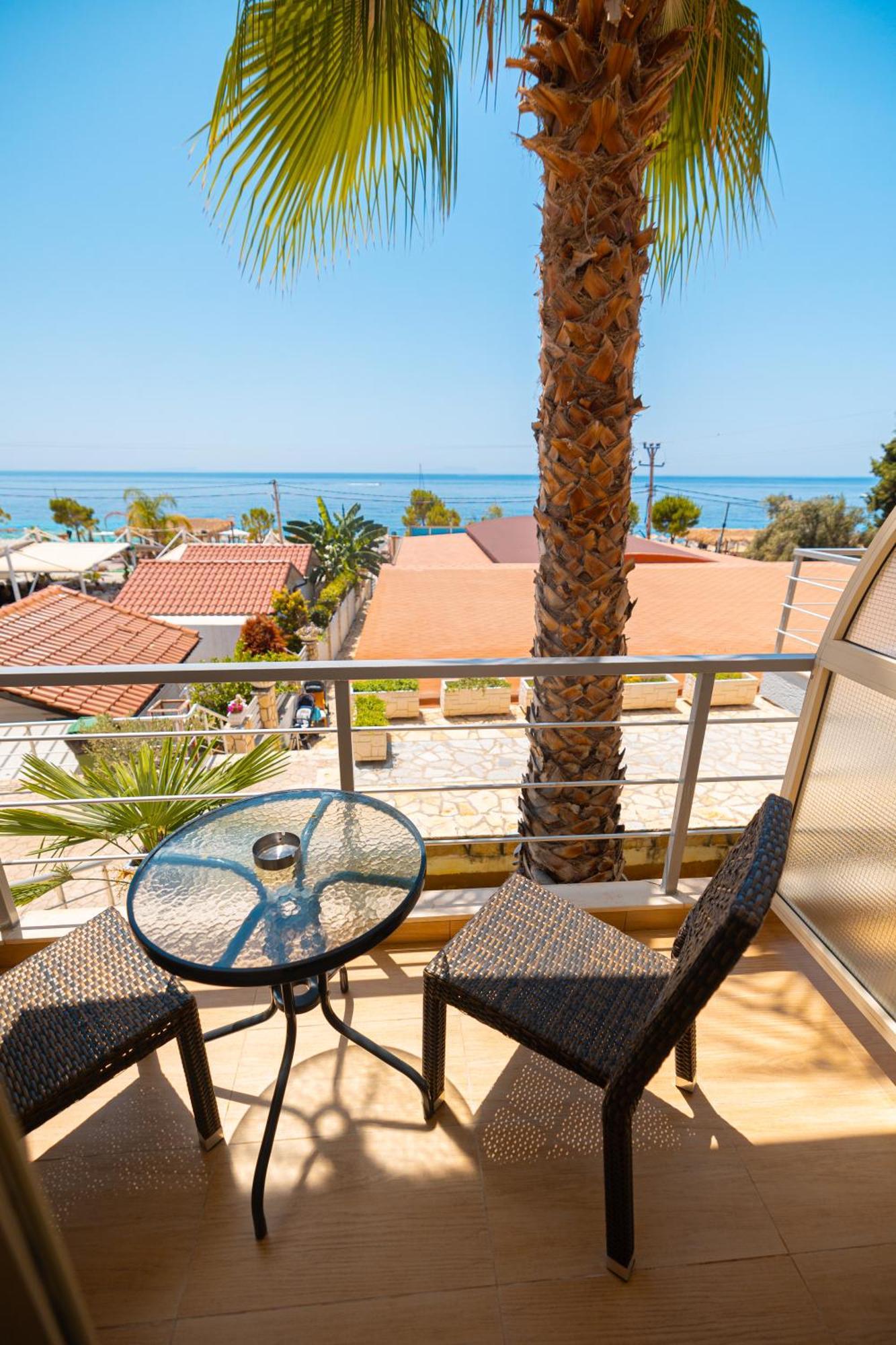 Royal Blue Hotel Dhermi Exterior photo