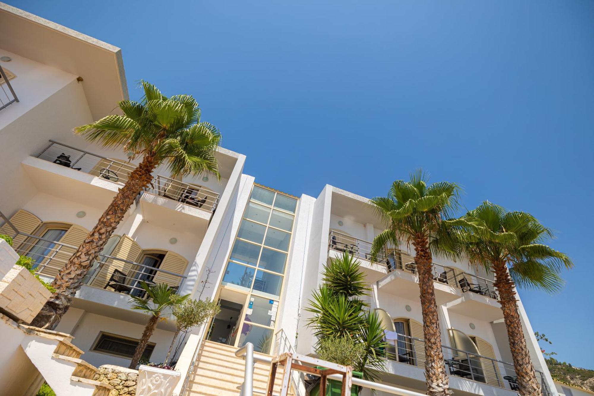 Royal Blue Hotel Dhermi Exterior photo